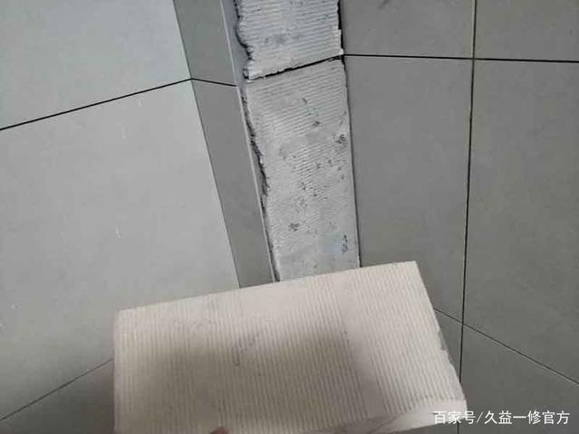 墙面砖大面积空鼓怎么补救能不能退房