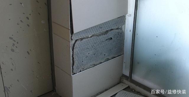 厨房墙面瓷砖空了怎么办(厨房墙面瓷砖空鼓补救方法)