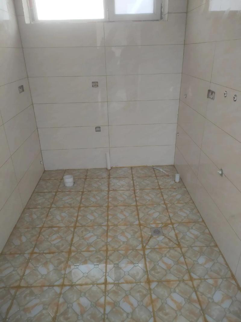 墙砖烂了怎么修补(墙面砖破损修复好办法)